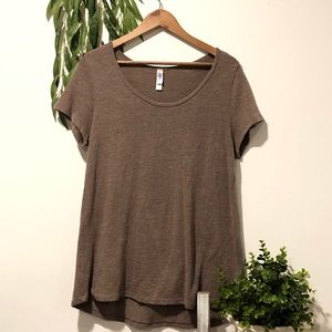 LulaRoe shirt, great for fall layering!